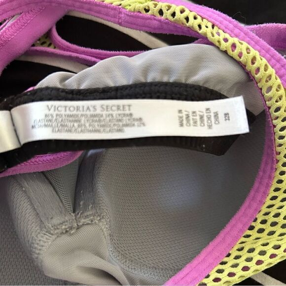 VSX Victoria’s Secret multicolored sports active bra top size 32B - Picture 3 of 6